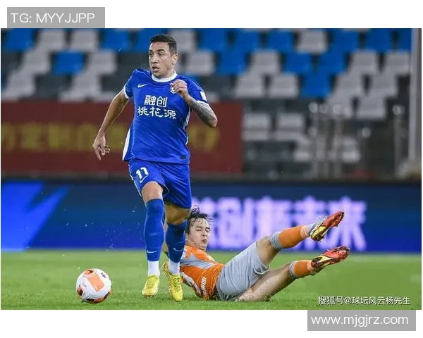 武汉篮球队在邀请赛中以60分稳居积分榜首位展现强劲实力